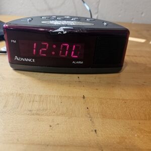 Advance Model 4135 Alarm Clock, Red Light Display  - Tested&Works